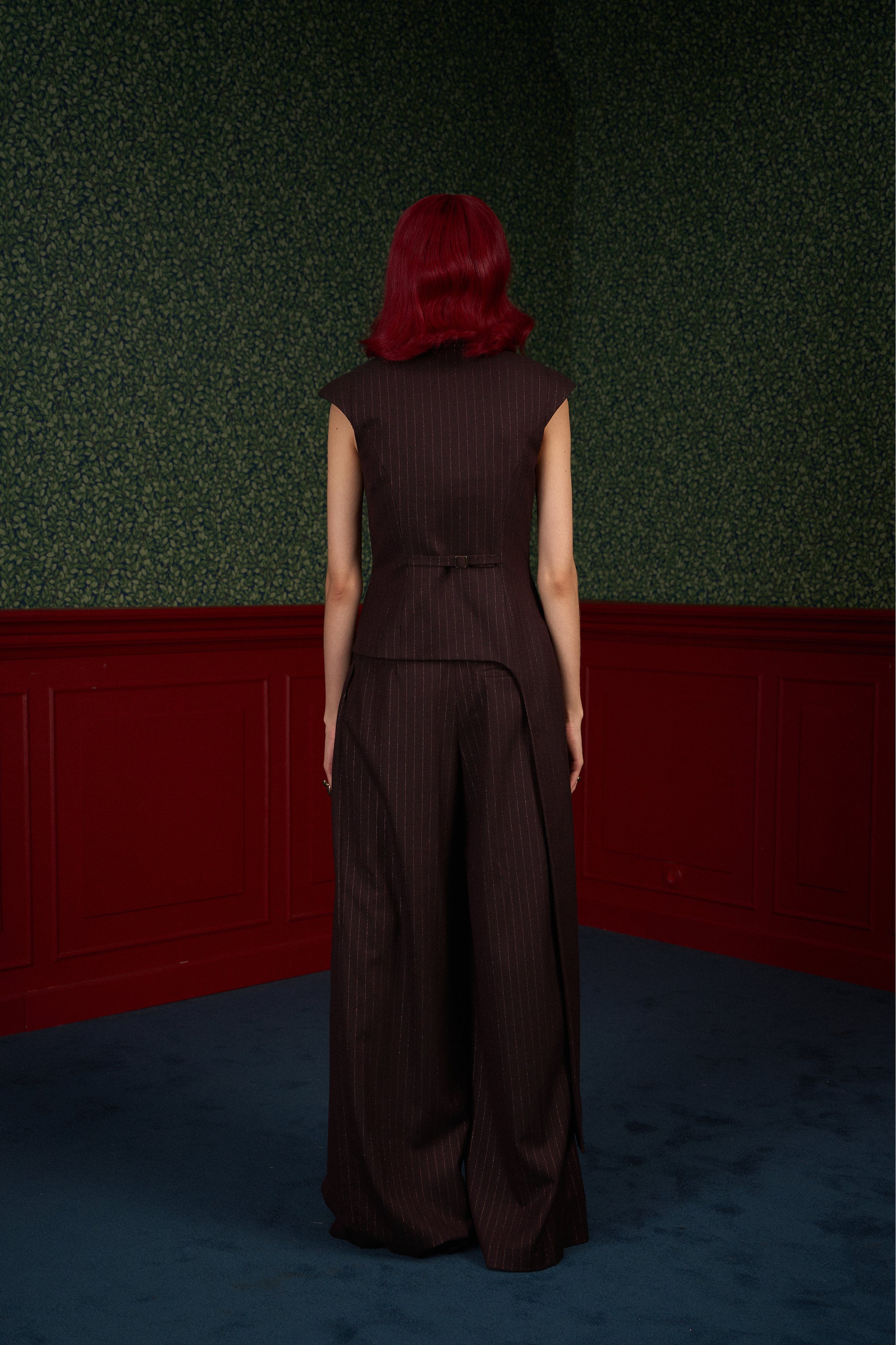 Asymmetric Tailored Vest "Iconic"