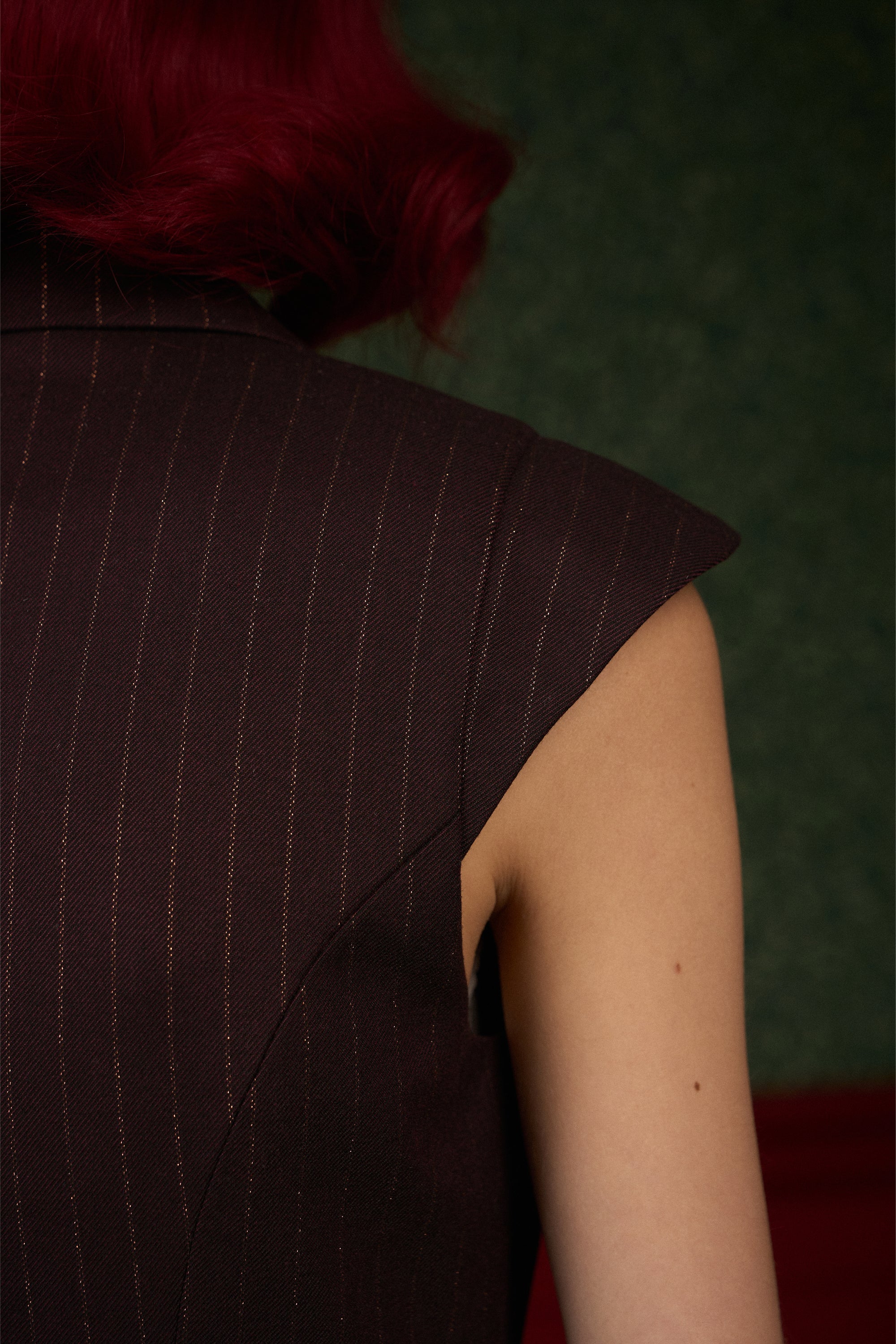 Asymmetric Tailored Vest "Iconic"