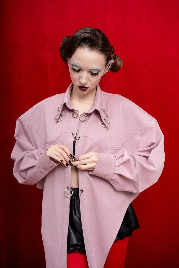 Strong-Shoulder Oversized Shirt “The Doll”