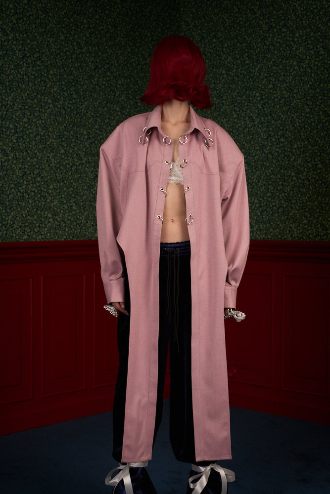 Strong-Shoulder Oversized Shirt “The Doll”