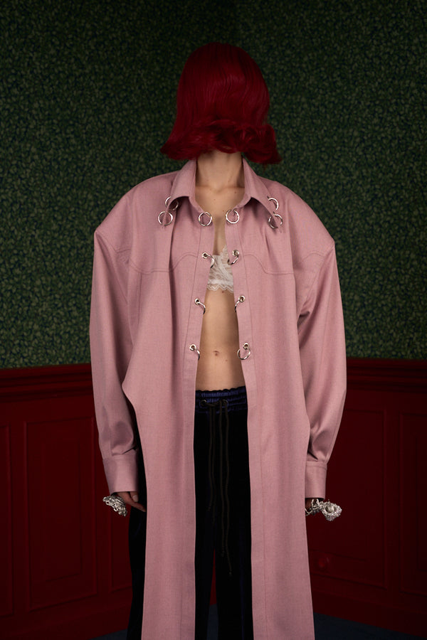 Strong-Shoulder Oversized Shirt “The Doll”