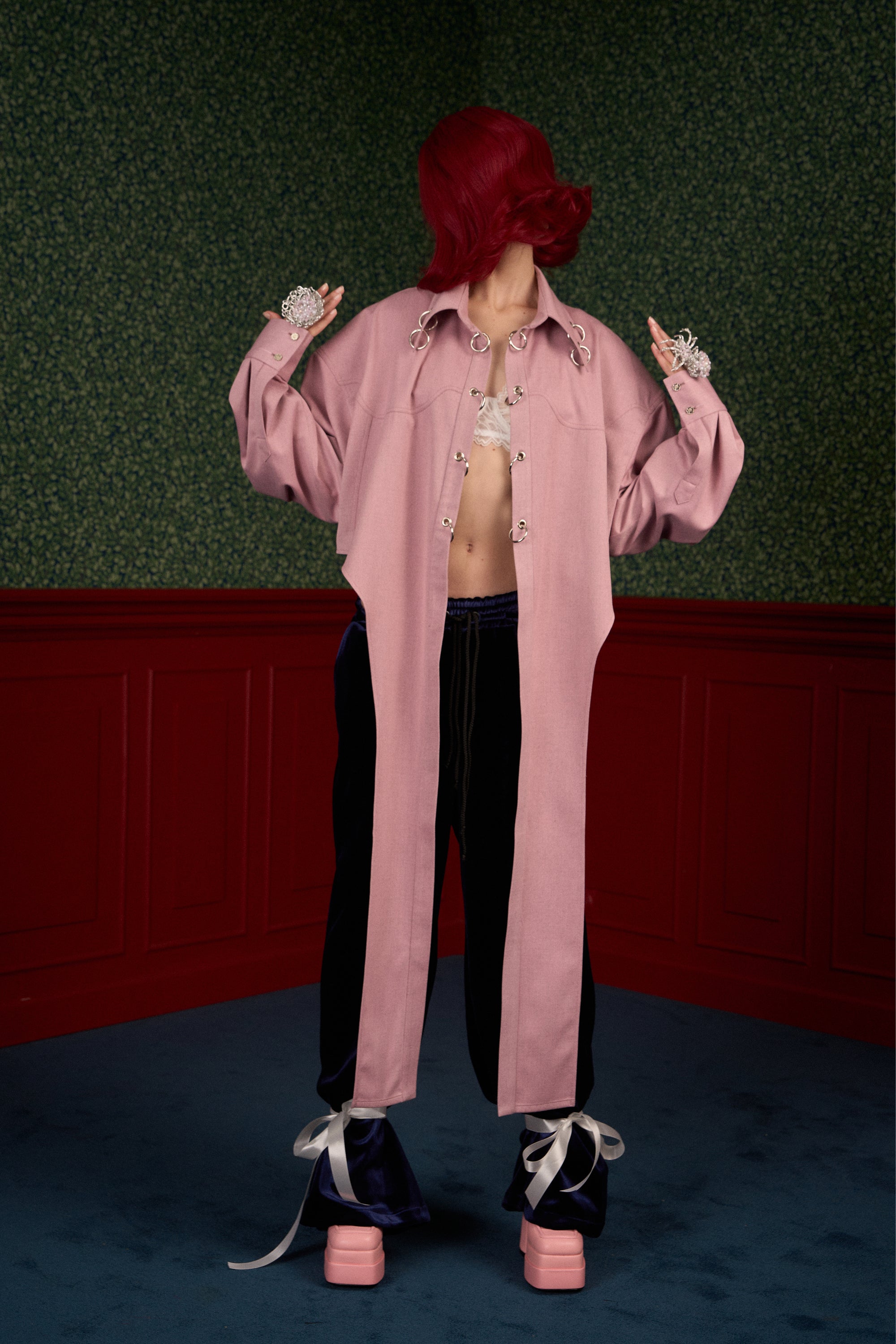 Strong-Shoulder Oversized Shirt “The Doll”