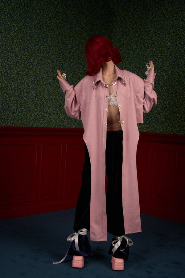 Strong-Shoulder Oversized Shirt “The Doll”