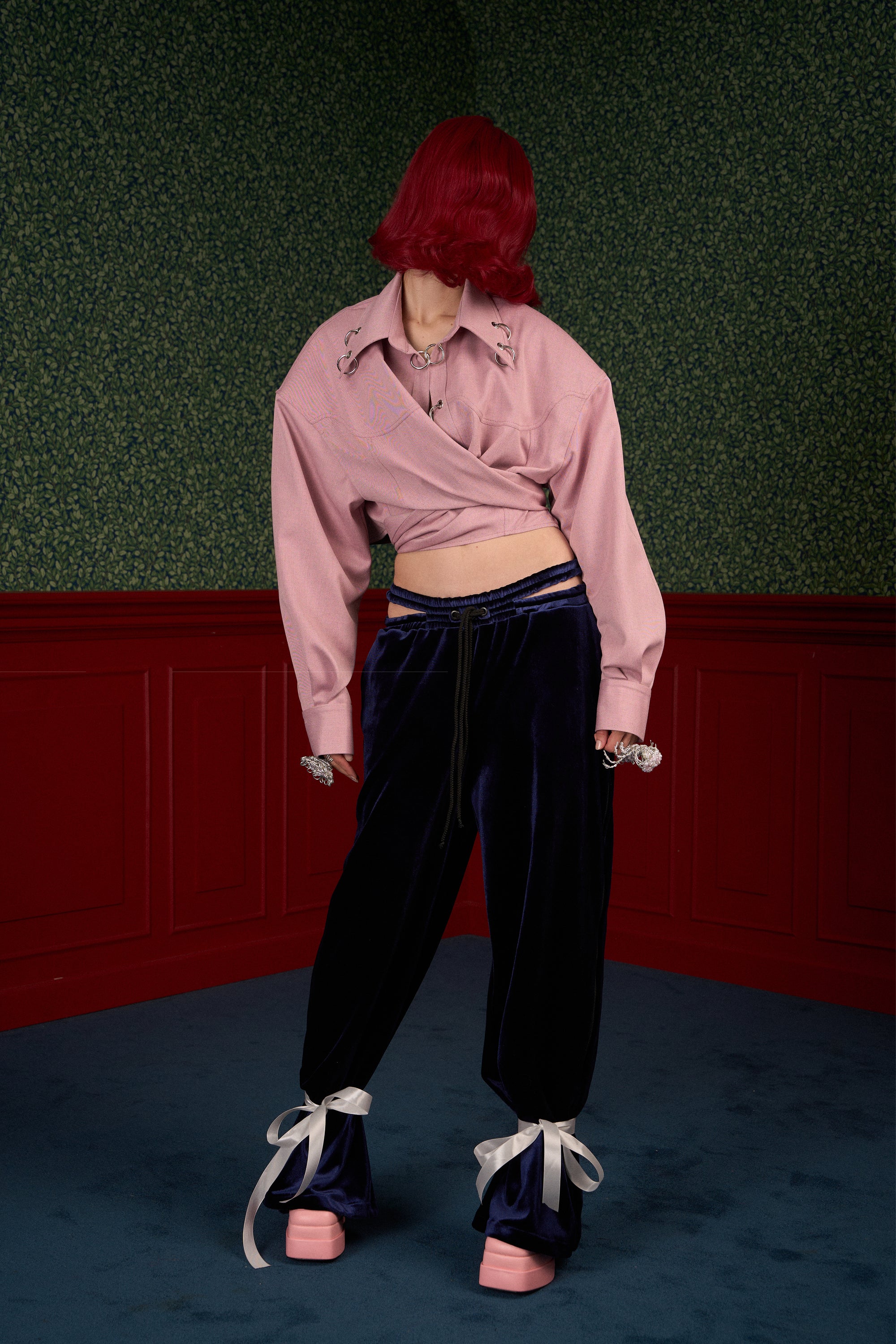 Strong-Shoulder Oversized Shirt “The Doll”