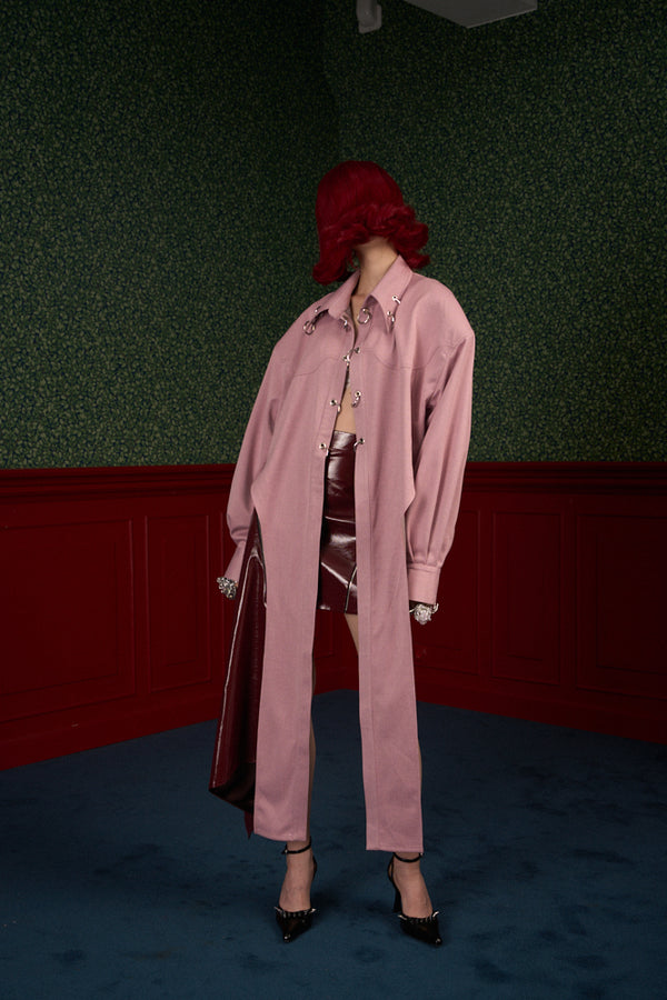 Strong-Shoulder Oversized Shirt “The Doll”