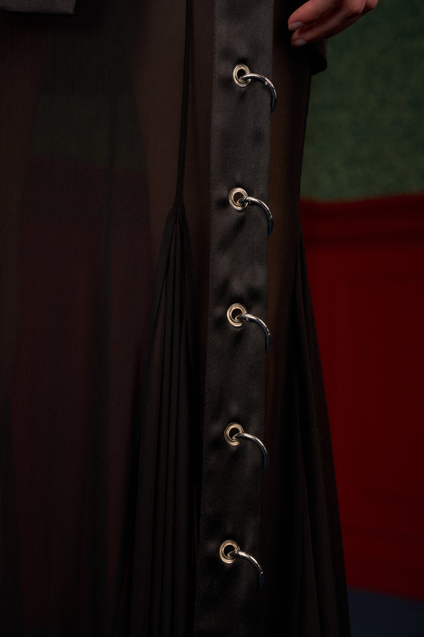 The Queen 2-Piece Set: Turtleneck & Satin Top