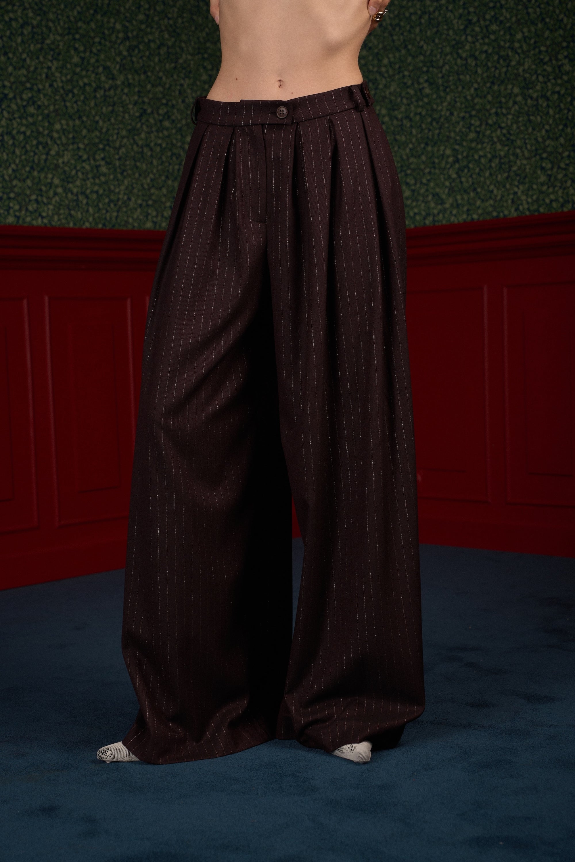 Pinstripe Wide-Leg Suit Pants “Iconic”