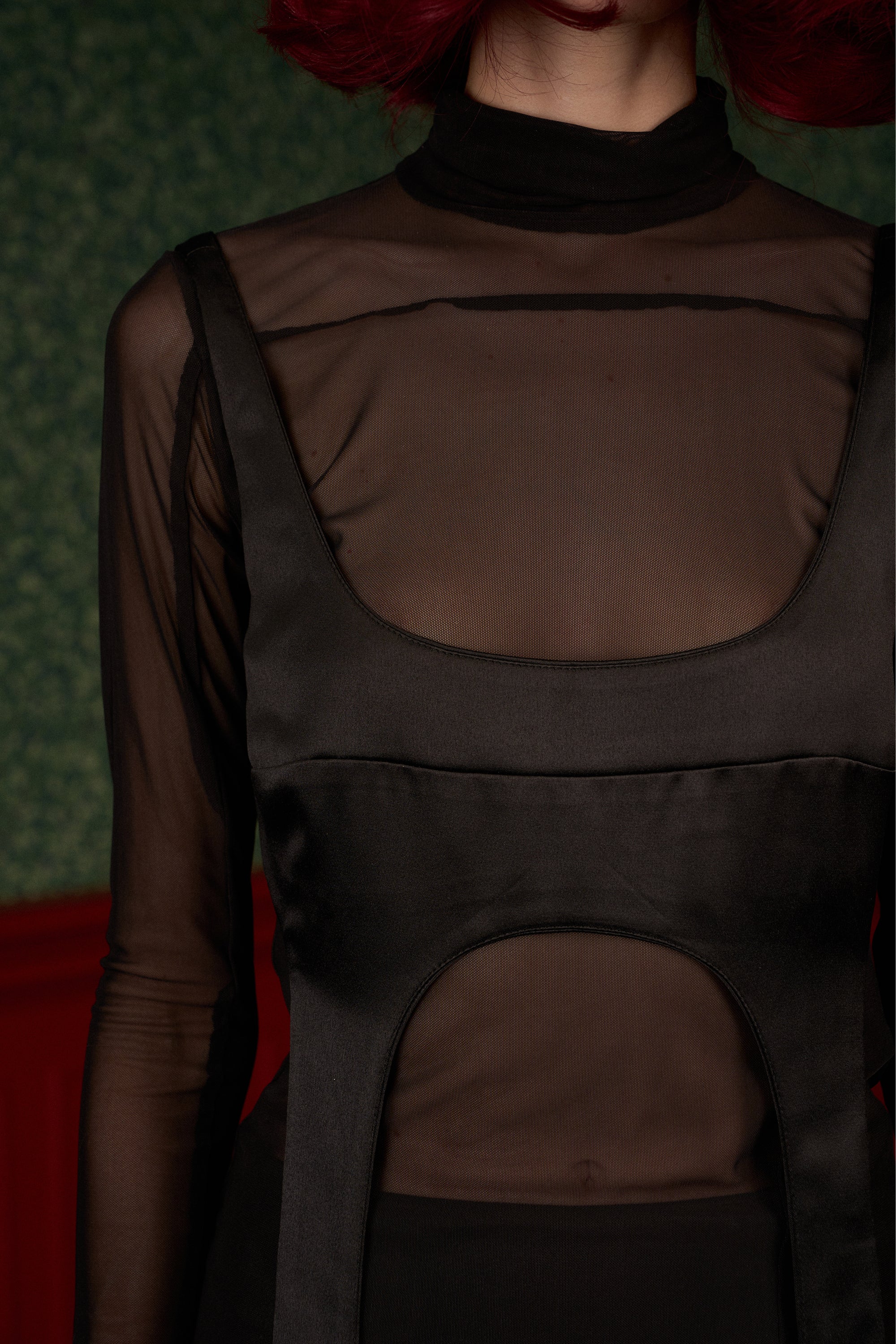 Set — Mesh Turtleneck & Satin Transformable Top "Queen"